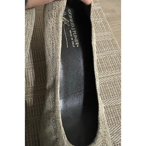 Donald J. Pliner Tan Heels - Picture 6 of 9